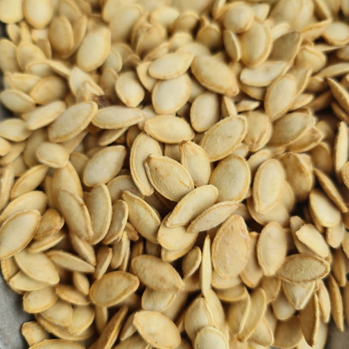 تخمه کدو نمکی سایز 9 ( به نسبت قیمتش خیلی گزینه خوبیه )